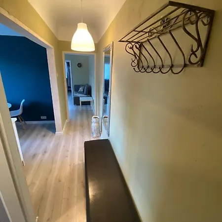 Quiet And Peaceful Close To The Center Apartmán